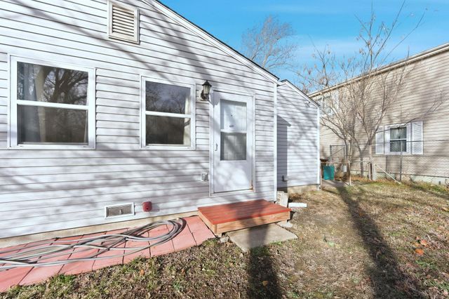 1818 N Hydraulic St, Wichita, KS 67214