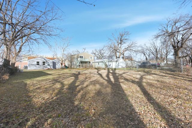 1818 N Hydraulic St, Wichita, KS 67214