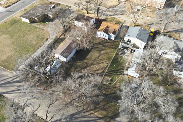 1818 N Hydraulic St, Wichita, KS 67214