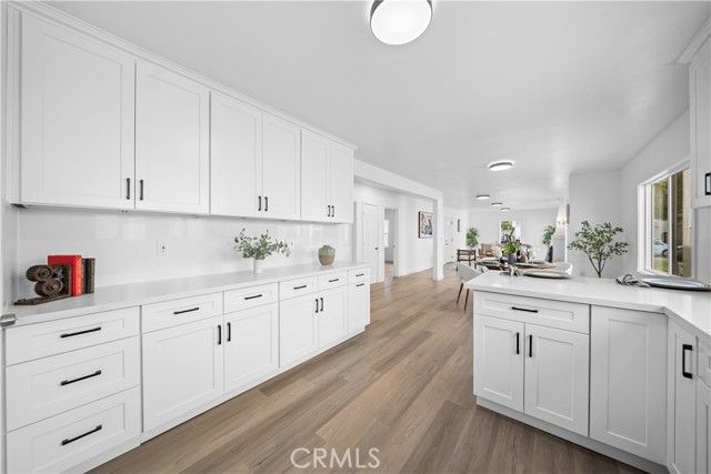 1558 Hauser, Los Angeles, CA 90019