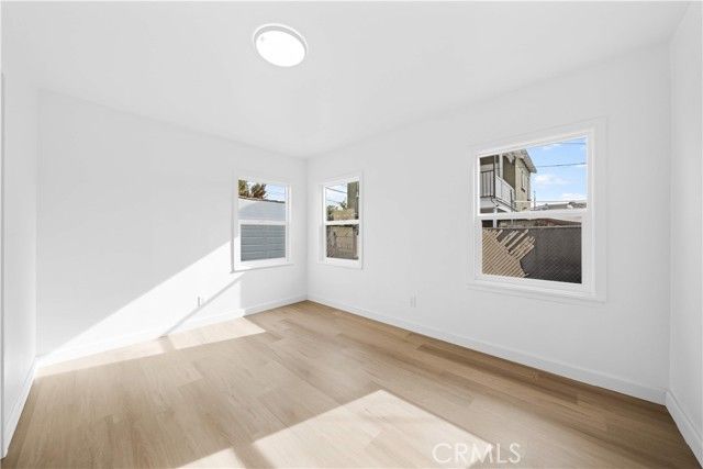 1558 Hauser, Los Angeles, CA 90019