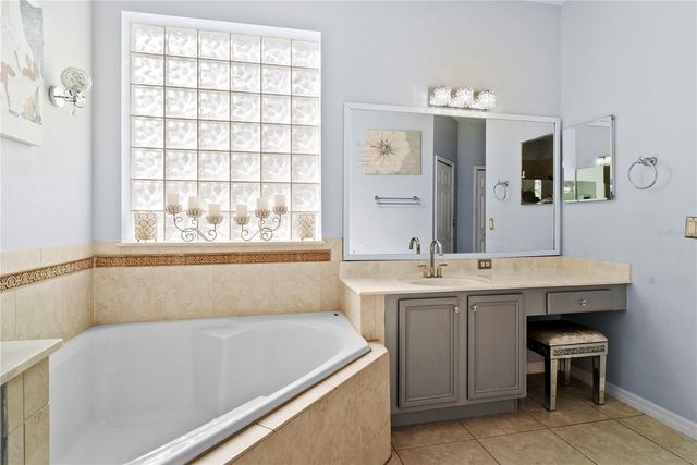 2556 CABERNET CIRCLE, Ocoee, FL 34761