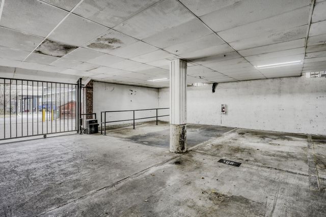 2401 Leon ST 100, Austin, TX 78705