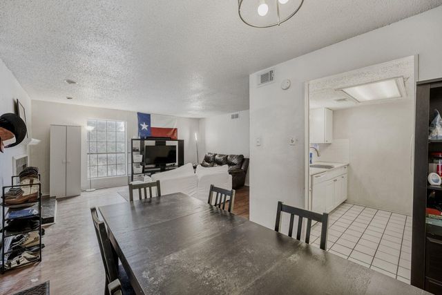 2401 Leon ST 100, Austin, TX 78705