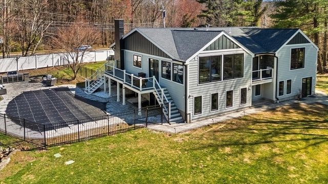 901 Randolph Ave, Milton, MA 02186