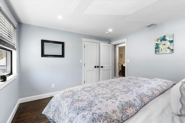 901 Randolph Ave, Milton, MA 02186