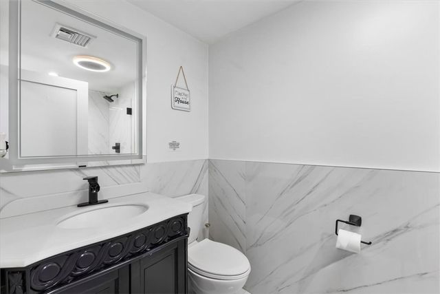 901 Randolph Ave, Milton, MA 02186