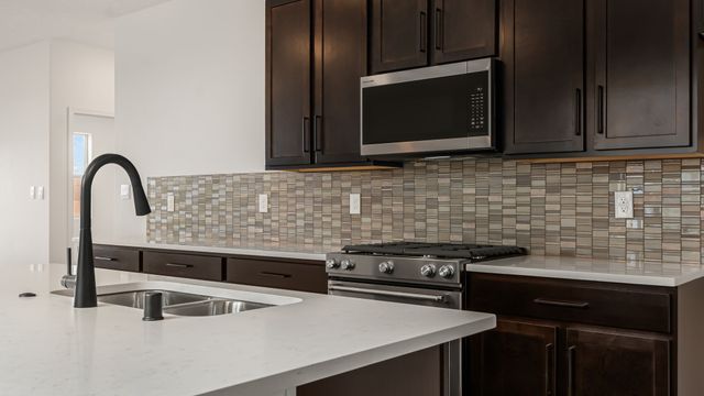 4341 Vista Manzano, Santa Fe, NM 87507