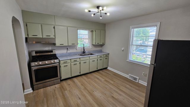 1311 Haskin Ave, Louisville, KY 40215