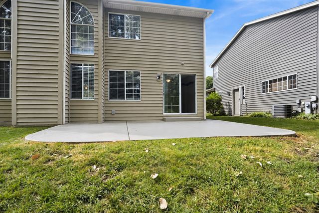 1863 Tamahawk Lane, Naperville, IL 60564