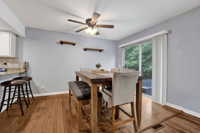 1863 Tamahawk Lane, Naperville, IL 60564