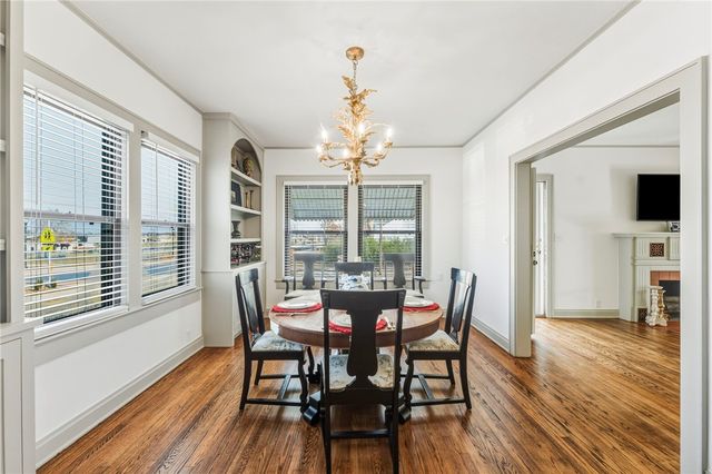 400 S 6th Street, Rogers, AR 72756