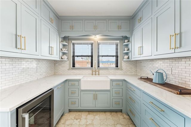 400 S 6th Street, Rogers, AR 72756