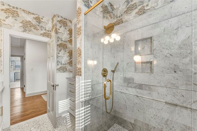 400 S 6th Street, Rogers, AR 72756