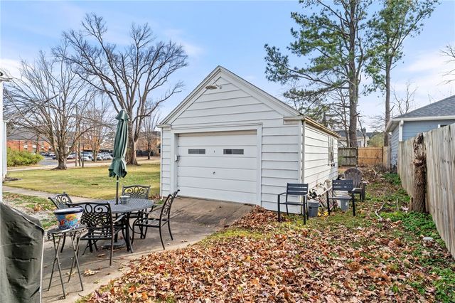 400 S 6th Street, Rogers, AR 72756