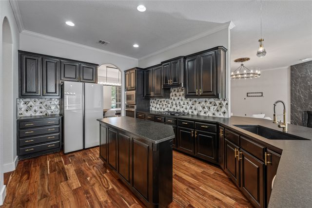 101 Deer Crossing Way, Azle, TX 76020