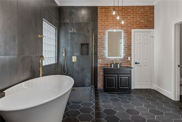 101 Deer Crossing Way, Azle, TX 76020