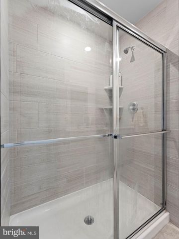 12 HANDBELL LN, Sicklerville, NJ 08081