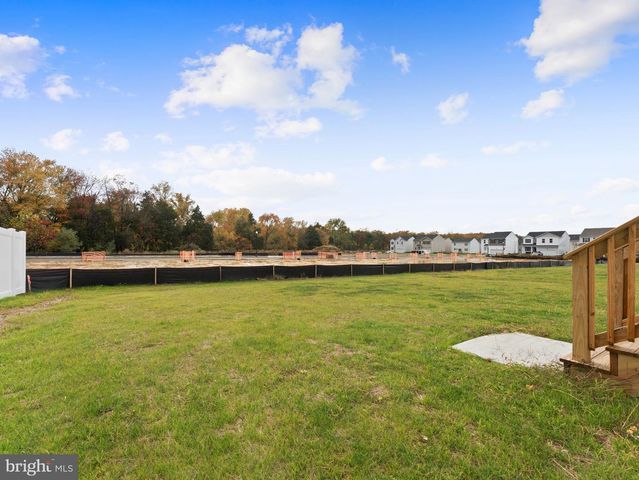 12 HANDBELL LN, Sicklerville, NJ 08081