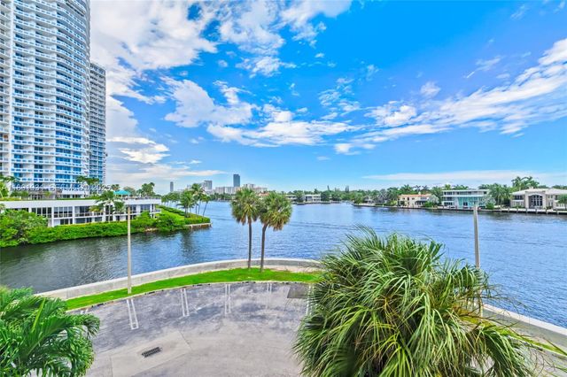 20515 E Country Club Drive 343, Aventura, FL 33180