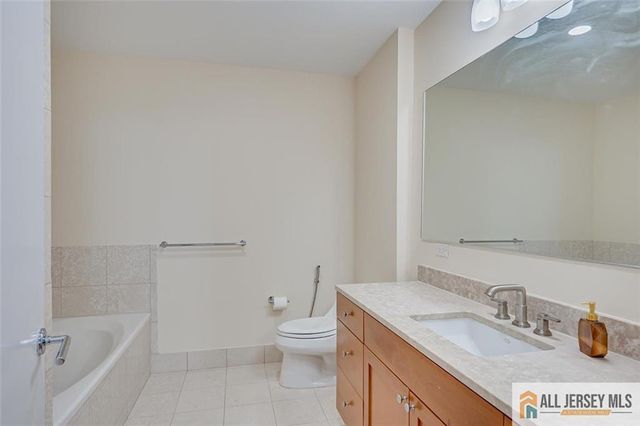 1 Spring Street 1405, New Brunswick, NJ 08901