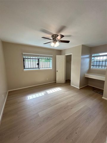 10911 Lockgate Lane, Houston, TX 77048
