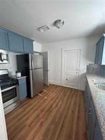 2115 State Street, Houston, TX 77007