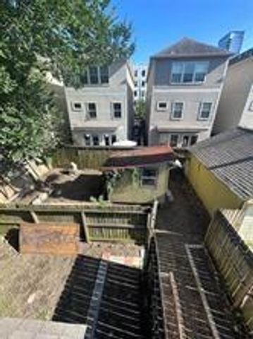 2115 State Street, Houston, TX 77007