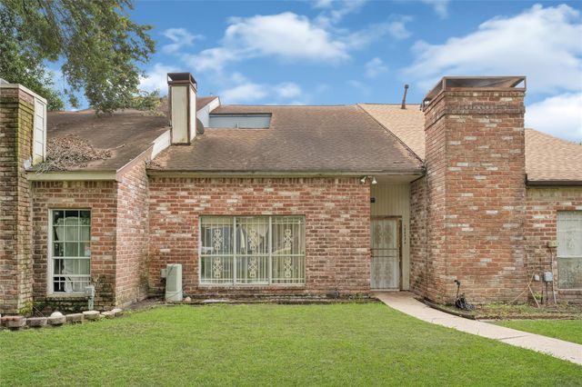 12203 Wild Pine Drive B, Houston, TX 77039