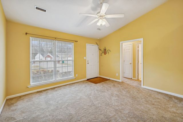 519 McKean Dr, Smyrna, TN 37167