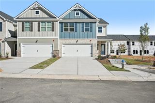 405 Lanier Circle, Woodstock, GA 30189
