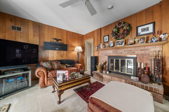 1840 Ardleigh, Columbus, OH 43221