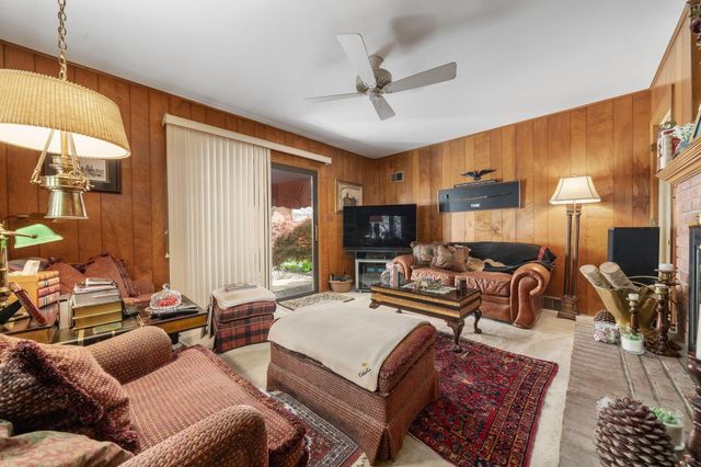 1840 Ardleigh, Columbus, OH 43221