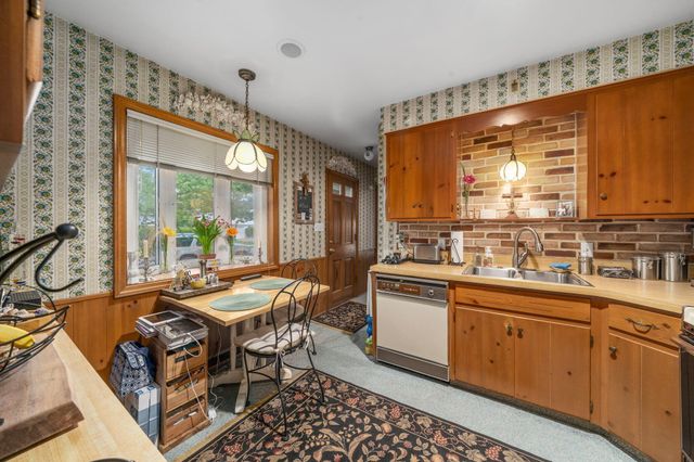 1840 Ardleigh, Columbus, OH 43221