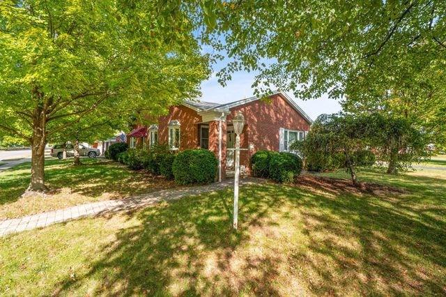 1840 Ardleigh, Columbus, OH 43221