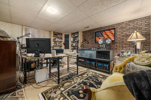 1840 Ardleigh, Columbus, OH 43221