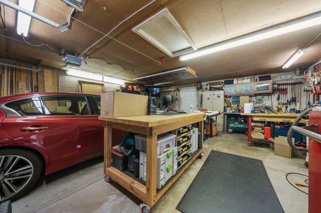 1840 Ardleigh, Columbus, OH 43221