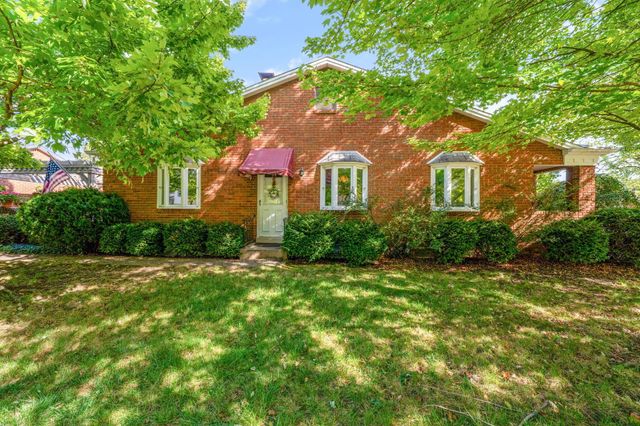 1840 Ardleigh, Columbus, OH 43221