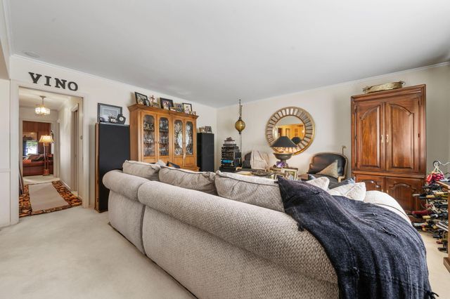 1840 Ardleigh, Columbus, OH 43221