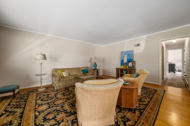 1840 Ardleigh, Columbus, OH 43221