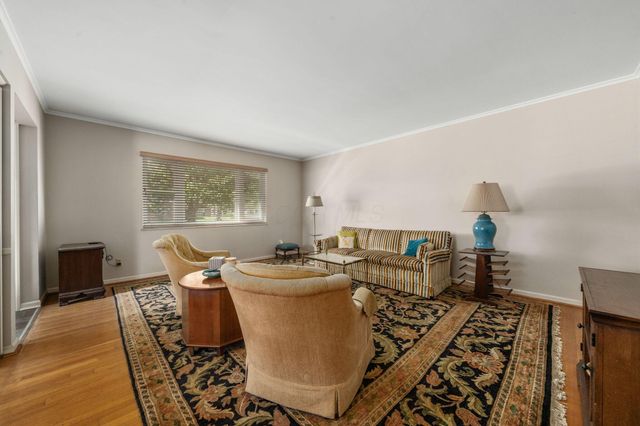 1840 Ardleigh, Columbus, OH 43221
