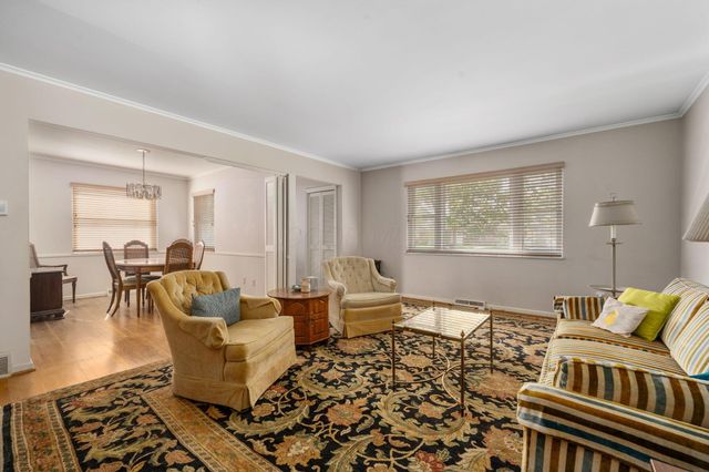 1840 Ardleigh, Columbus, OH 43221