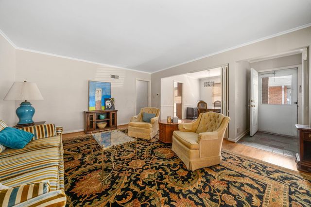 1840 Ardleigh, Columbus, OH 43221