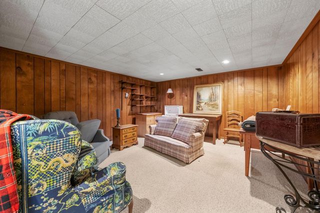 1840 Ardleigh, Columbus, OH 43221