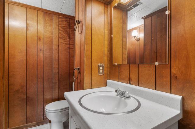 1840 Ardleigh, Columbus, OH 43221