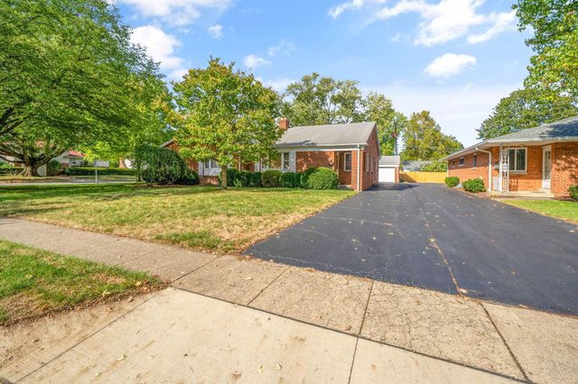 1840 Ardleigh, Columbus, OH 43221