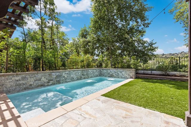 25 Fontaire, Coto De Caza, CA 92679