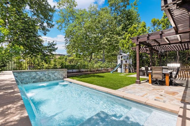 25 Fontaire, Coto De Caza, CA 92679