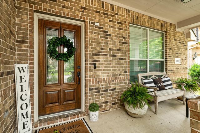 18223 W Williams Bend Drive, Cypress, TX 77433