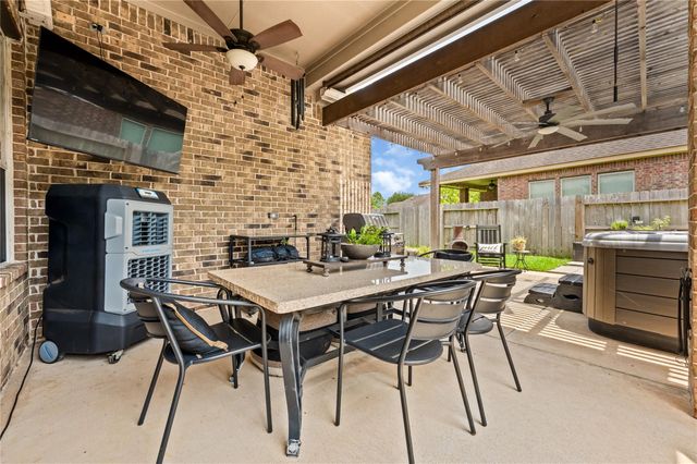 18223 W Williams Bend Drive, Cypress, TX 77433